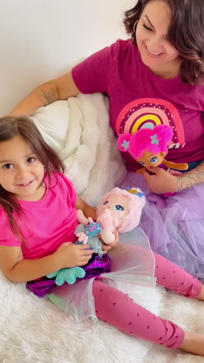 Mama Glimmer and Baby Breastfeeding Seaglimmers™ Mermaid Doll Set